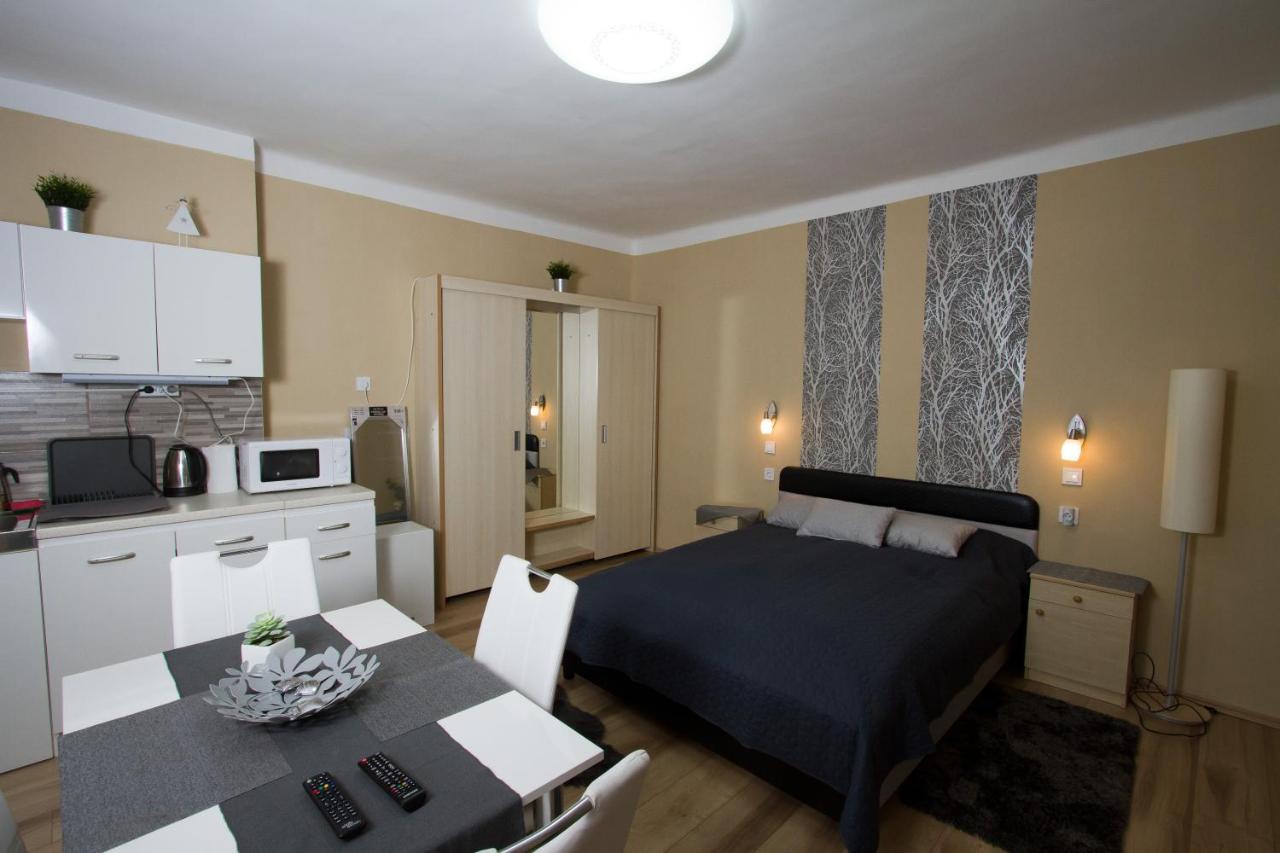 Angyal Apartman Cserkeszolo Exterior photo
